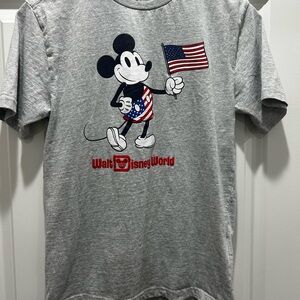 Disney Gray Patriotic Mickey Mouse Men's T-Shirt